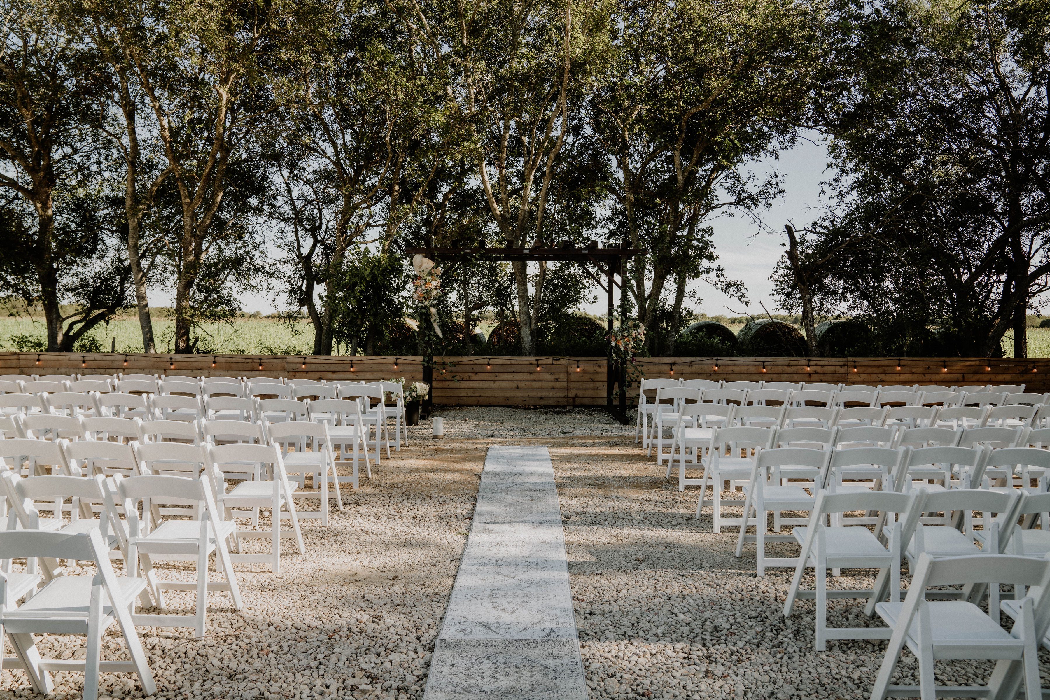 outdoor wedding venue 